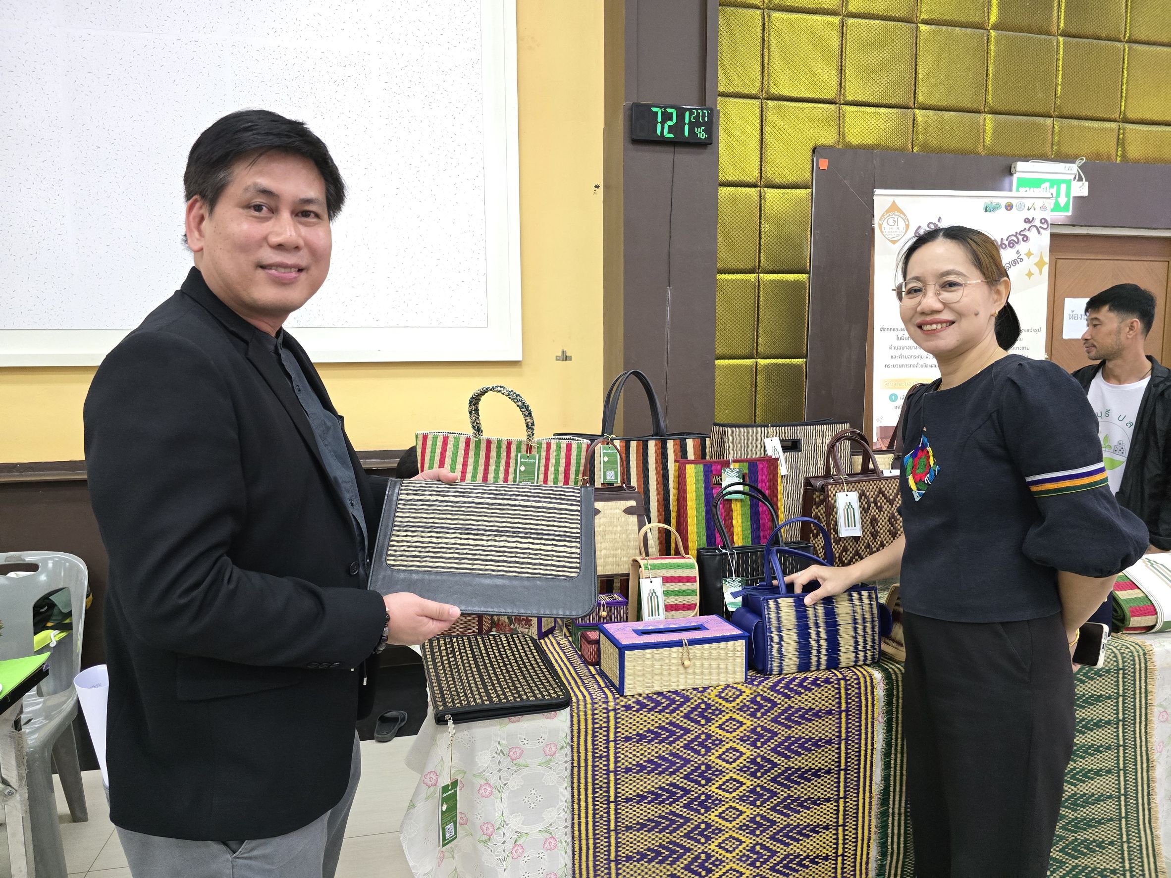 title - วันที่ 14 พฤษภาคม 2569 นายวิทูล ประดิษฐบุญ ปฏิรูปที่ดินจังหวัดปราจีนบุรี ร่วมเป็นเกียรติในกิจกรรมแถลงข่าวการจัดงานวันเกษตรปราจีนบุรี ครั้งที่ 60 ประจำปี 2569